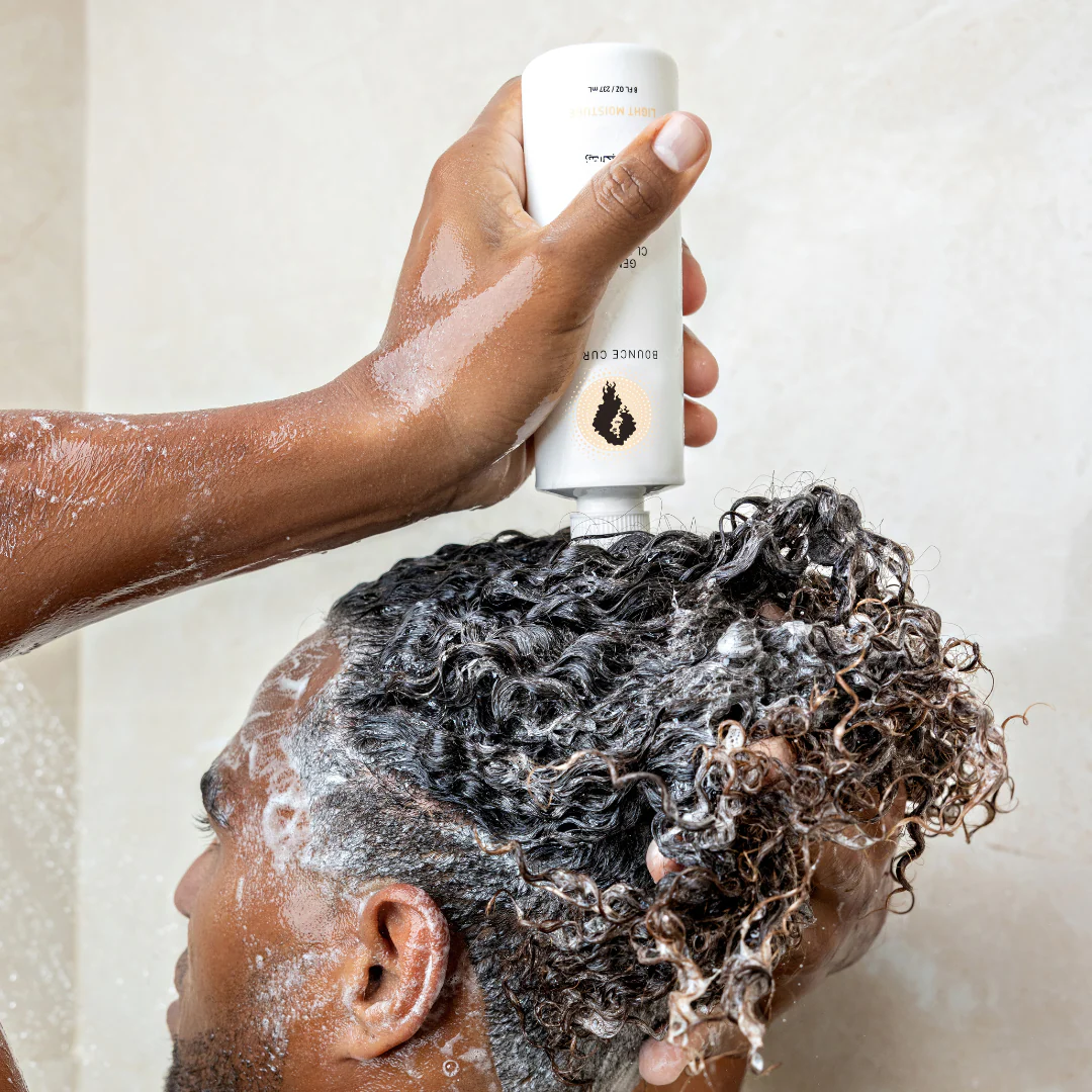 Gentle Clarifying Shampoo - Image 6